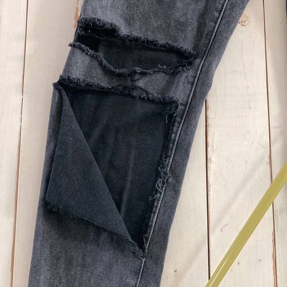 Adika Dark Gray/black destroyed denim, medium - Picture 9 of 12